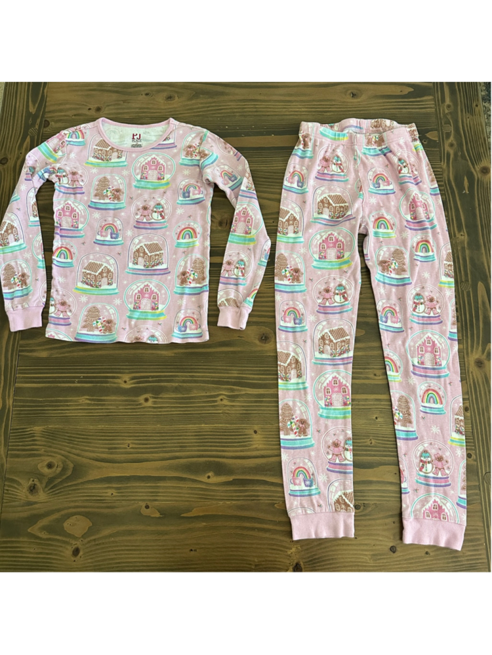 Girls PJ Place Gingerbread Snow Globe Pajama Set Size 10 Pink